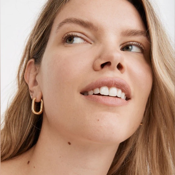 Madewell carabiner hoops. - Picture 10 of 10